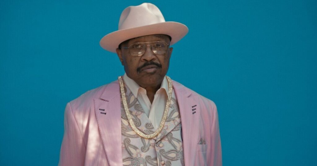 ‘Swamp Dogg Gets His Pool Painted’ Review: In the Deep End